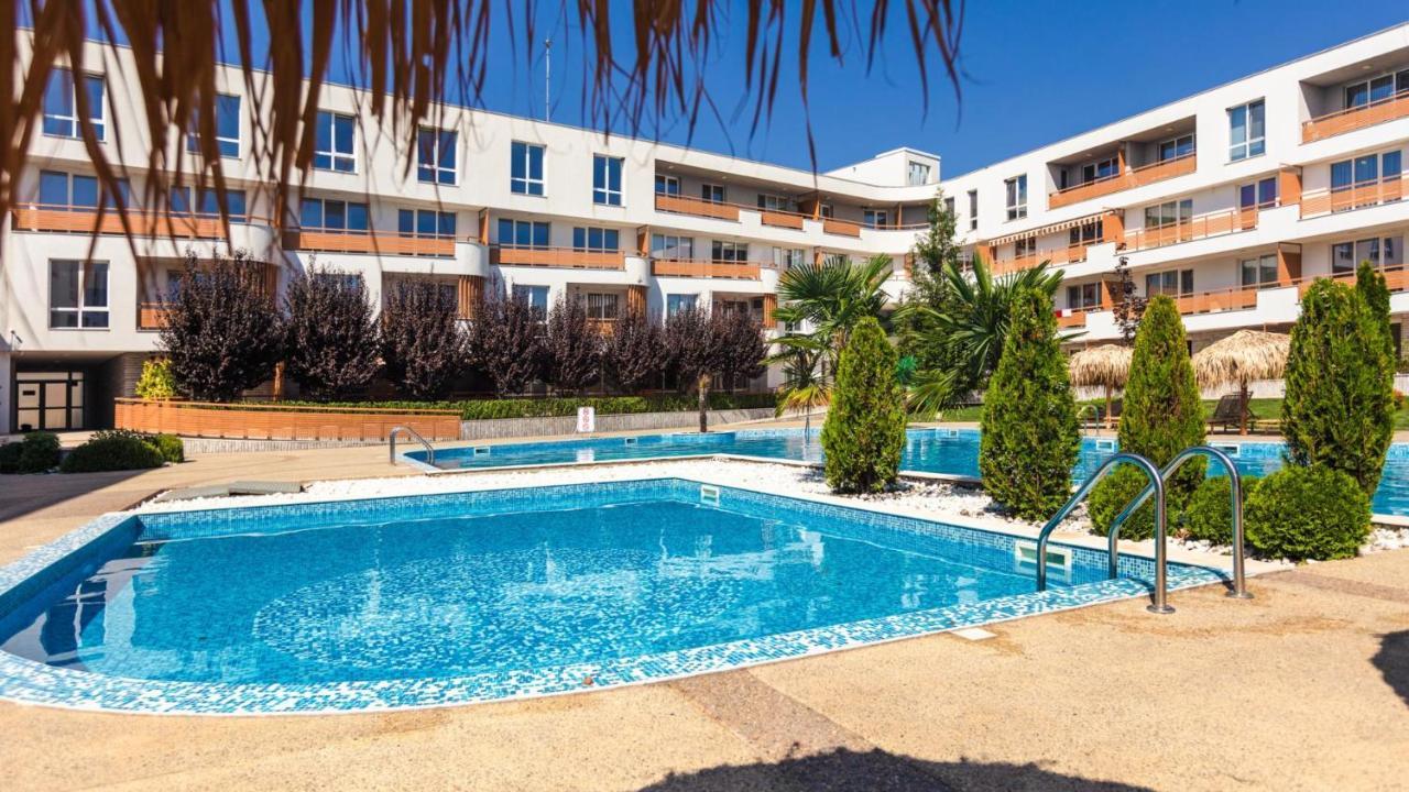 Las Brisas Garden Apartment Burgas Exterior photo